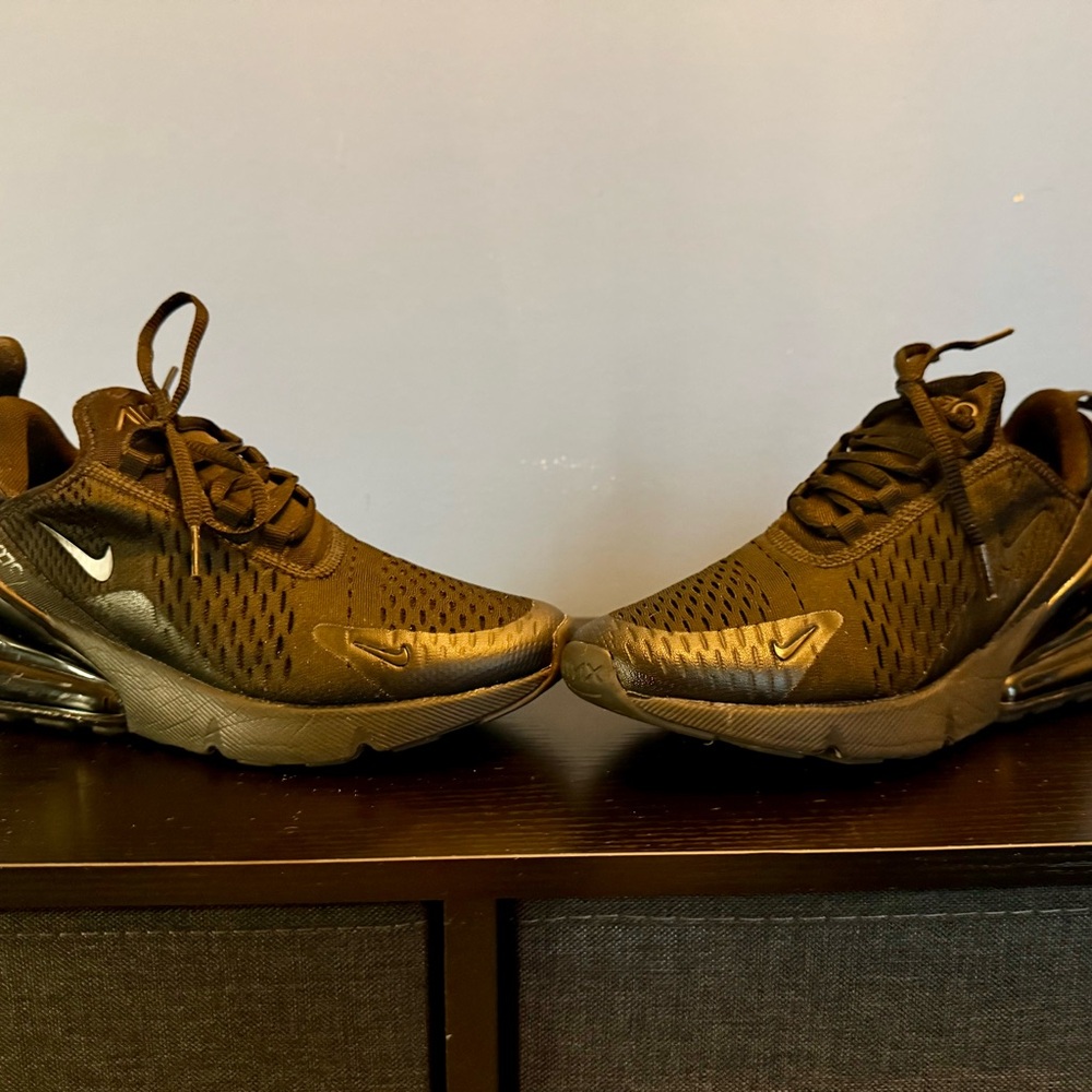 Nike 270s Youth Black Shoes